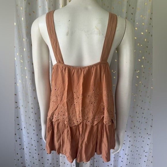 American Eagle Outfitters AEO Women's BOHO Eyelet Lace V Neck Top NWT Size S - Picture 5 of 6